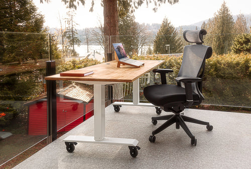 Standing vs. Sitting Desks: Which One Is Better for Your Health and Productivity?