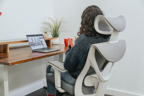 Don’t Buy an Ergonomic Office Chair Until You Read This!