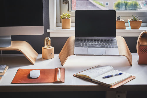 Find Your Perfect View: The Importance of Optimal Monitor Placement for a Healthy Workspace